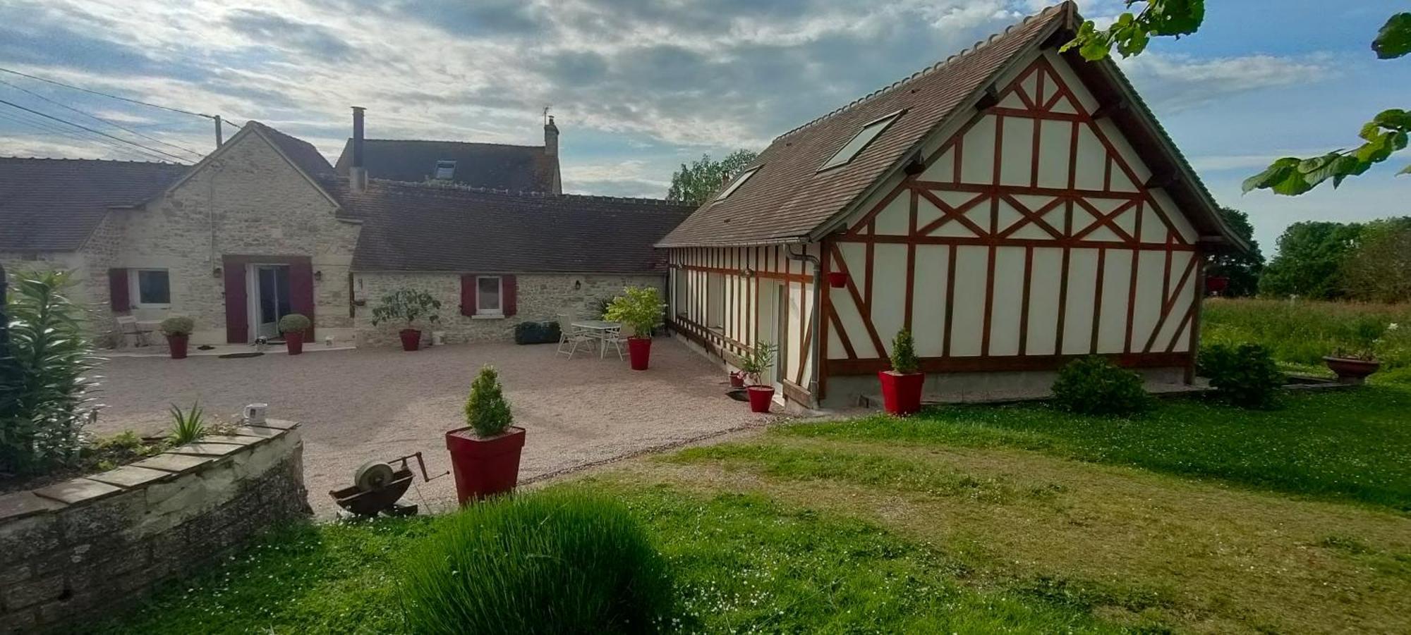 Les Lys Jolie Suite Parentale Privative Deux Adultes Avec Sdd Pertheville-Ners Esterno foto