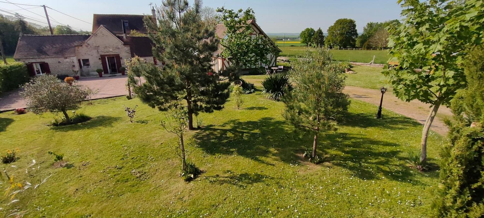 Les Lys Jolie Suite Parentale Privative Deux Adultes Avec Sdd Pertheville-Ners Esterno foto
