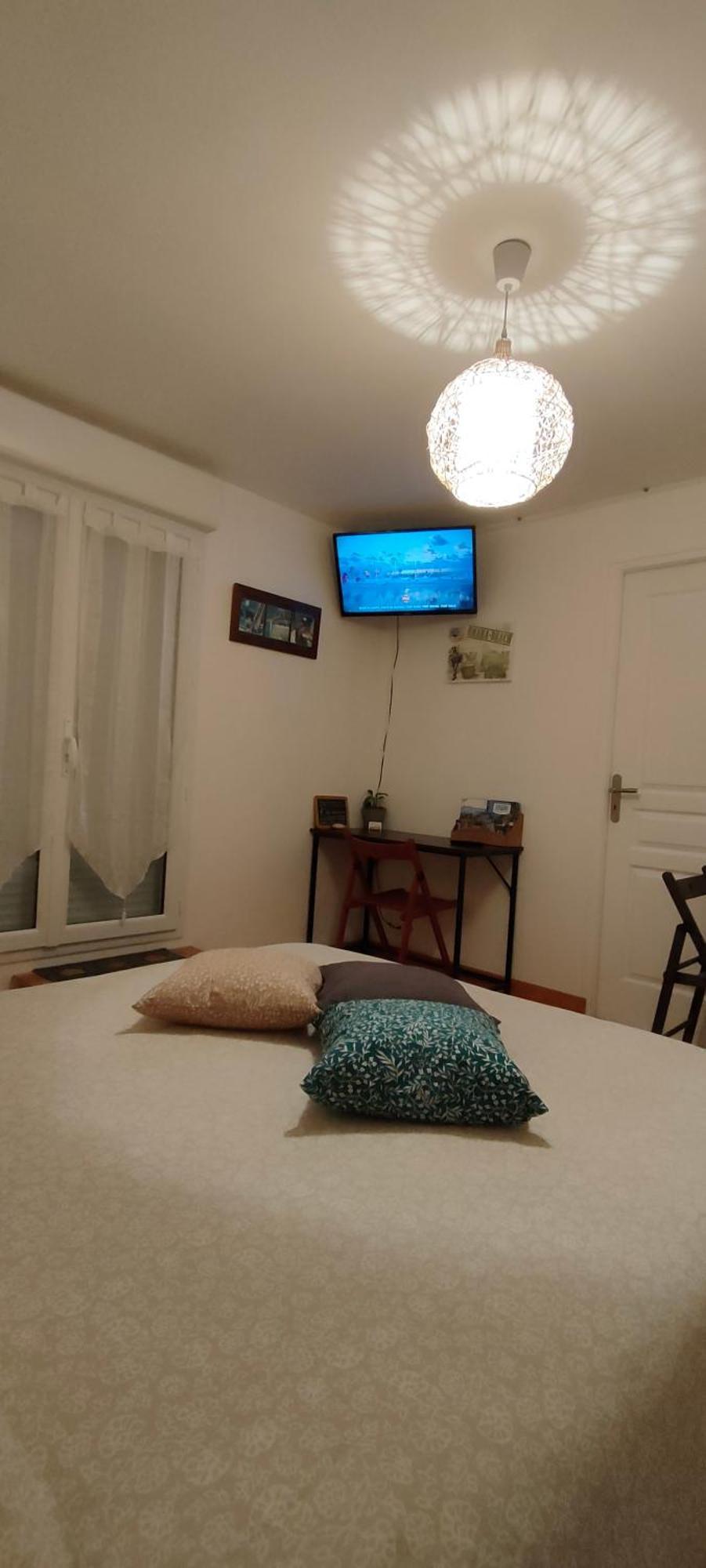 Les Lys Jolie Suite Parentale Privative Deux Adultes Avec Sdd Pertheville-Ners Esterno foto
